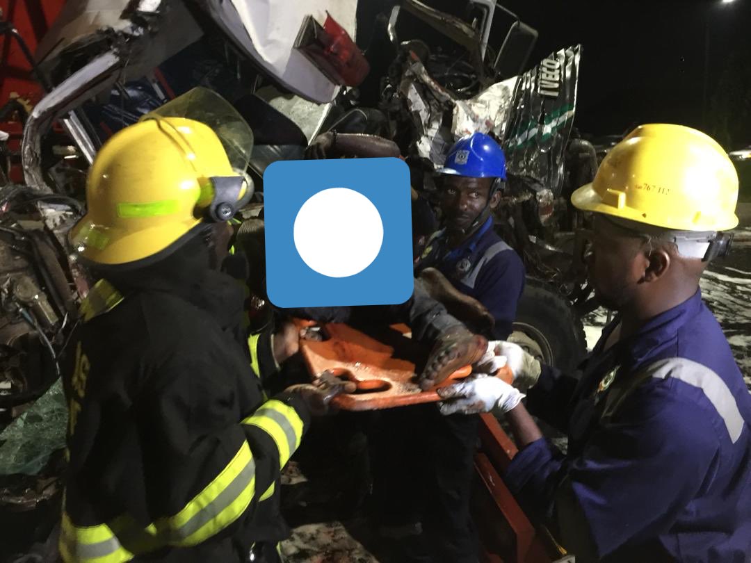 lasemasocial's tweet photo. Truck (conveying sand) with registration number AKD 580XW and a Tanker Fully loaded with PMS were involved in the accident.
The PMS tanker was spilling its content.
No life was lost but two male adults sustained injuries and they were attended to by @lasemasocial and #LASAMBUS https://t.co/kSrFf4EJuX
