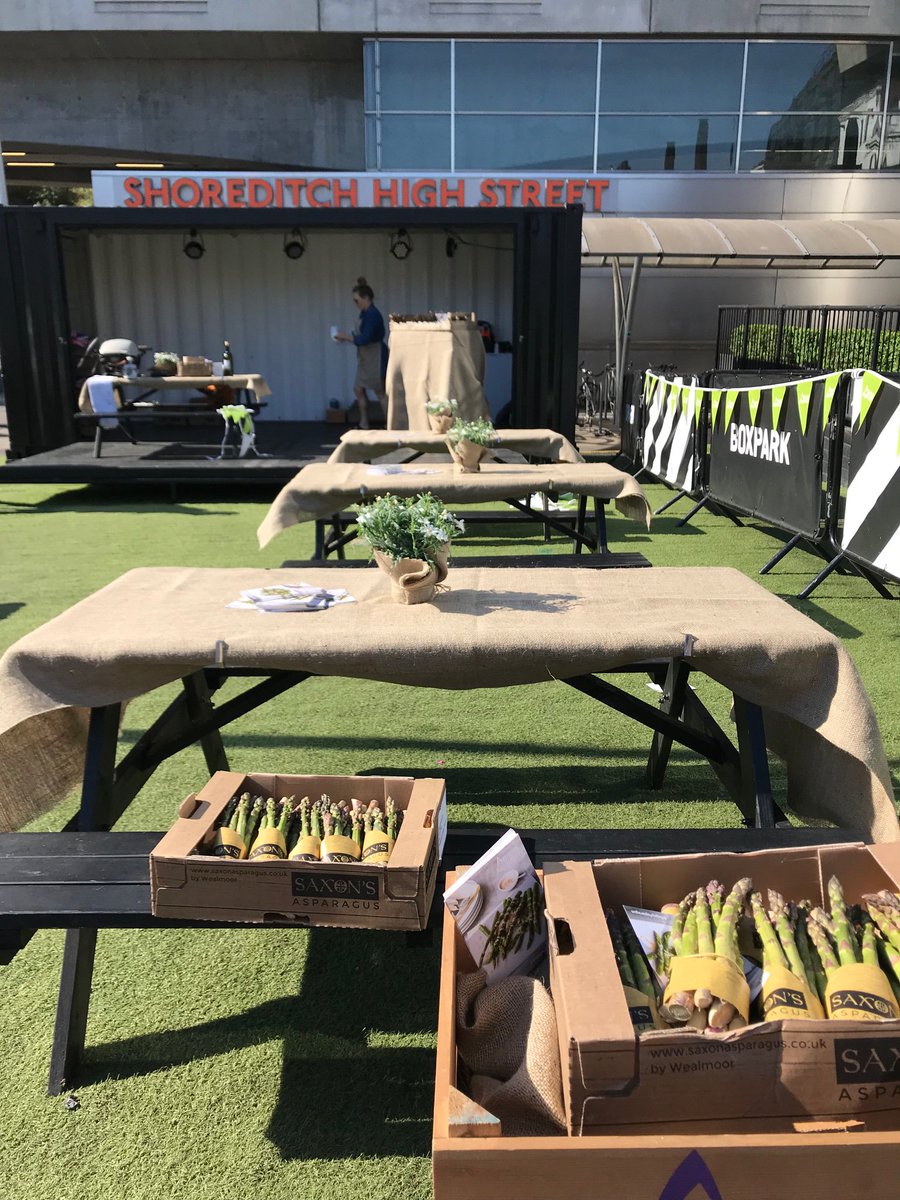 Wealmoor's tweet photo. We are @boxpark in Shoreditch for British Asparagus Sampling Event #britishasparagus #enjoyasparagus #wealmoor #saxonsasparagus https://t.co/qYamEh7H0k