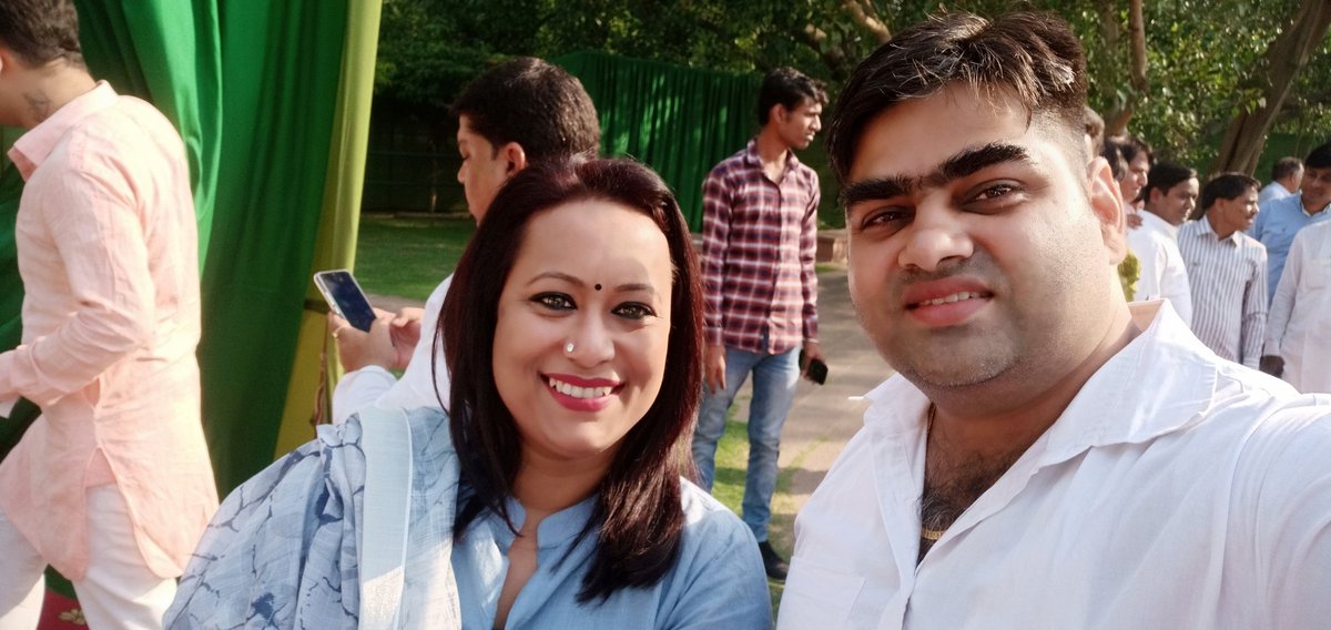 _advabhishek's tweet photo. Today paid my floral tribute to great martyr Bharat ratan Rajiv Gandhi ji at vir bhumi &amp; meet some of great personalities of @INCIndia @RahulGandhi @priyankagandhi  @BhupinderSHooda @ashokgehlot51 @ManiShankarAiya @AkhileshPSingh @szarita @digvijaya_28 
#RememberingRajivGandhi https://t.co/dUMovIbFcj