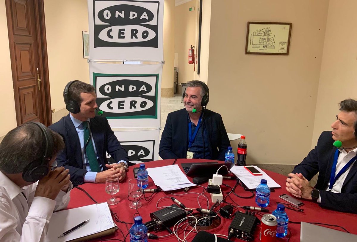 pablocasado_'s tweet photo. He pedido que la Fiscalía actúe por la burla de los presos preventivos a las instituciones judiciales. No se puede permitir que quienes están en prisión por dar un golpe al Estado, ayer hicieran actos de propaganda en el Parlamento. 

#CasadoEnOndaCero @MasDeUno https://t.co/g2lUrkF9Qt