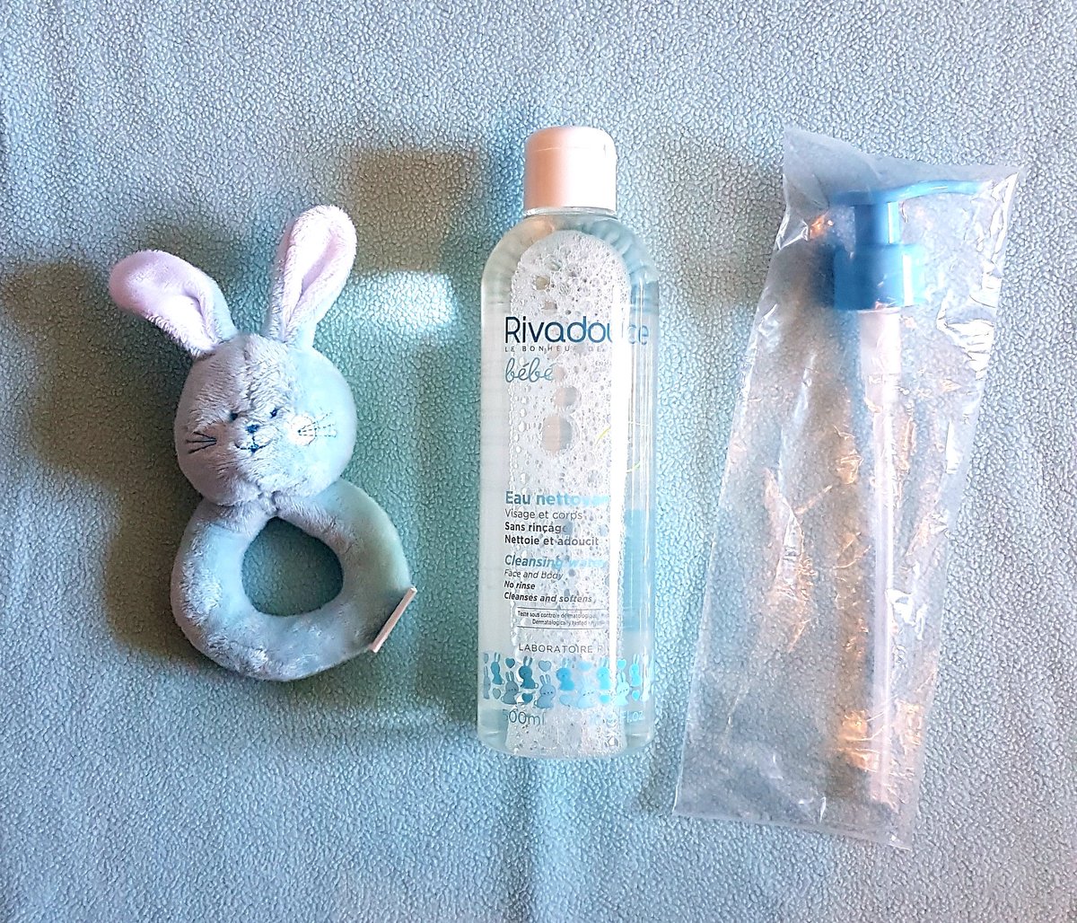 ConcoursTwt's tweet photo. #ParentsExperts #RivadouceBebe #Rivadouce #SacALanger #EauNettoyante #LaitToilette #CremeChange #GelDouxLavant #BainBebe #ToiletteBebe #Bebe #TestProduit #AmbassadriceDeMarques #MarketingColaboratif #TestAddict #Testeuse #MamanTesteuse #Concours #ConcoursPhoto #Gain https://t.co/jamOPAJZSX
