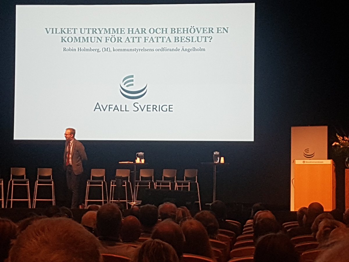 <a href="/robinholmberg/">Robin Holmberg</a> om vilket utrymme har och behöver en kommun för att fatta beslut?