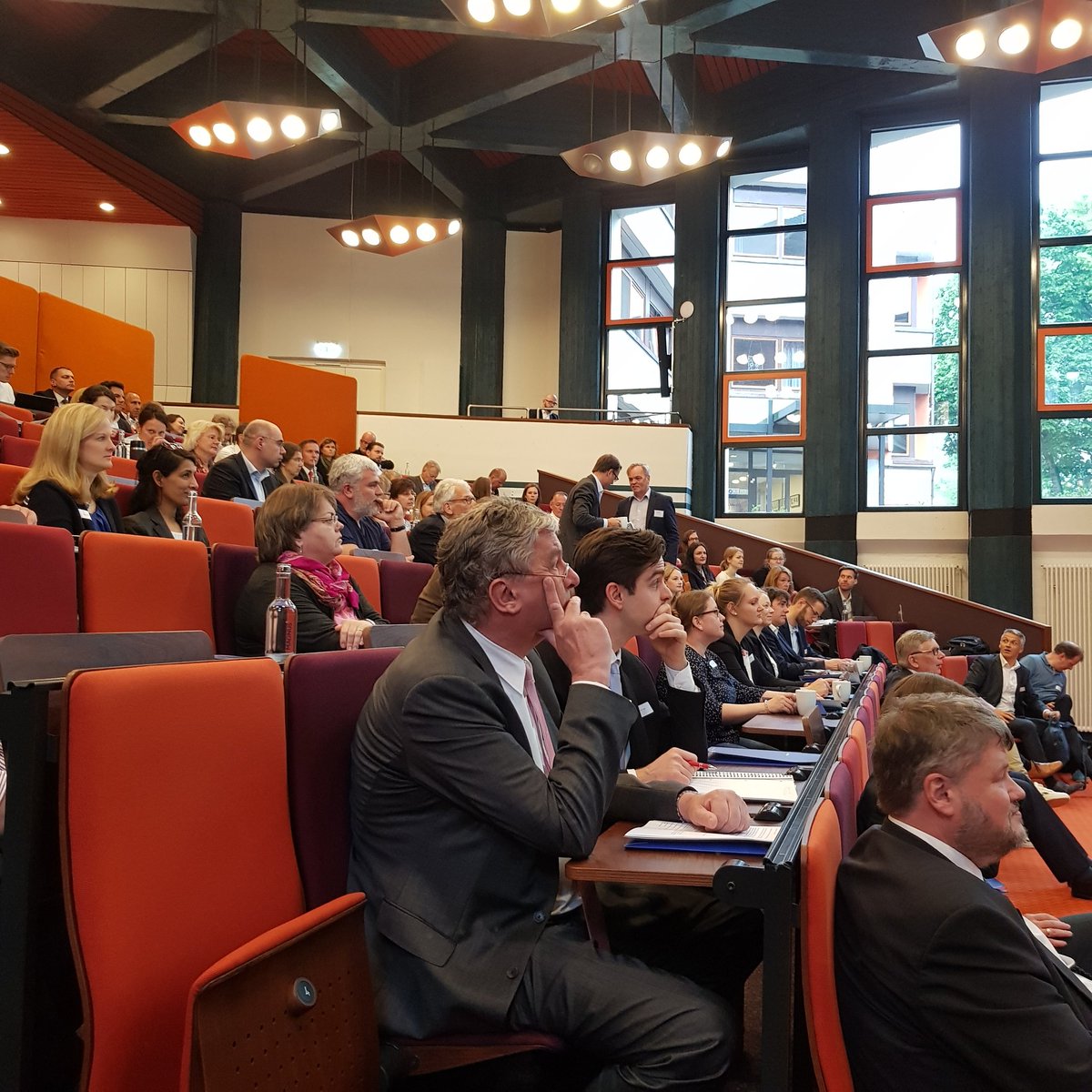 Kickoff beim 2. Schweitzer Zukunftsforum mit Patrick Prior <a href="/Legal_Tech_News/">Legal Tech Verzeichnis</a> und Florian Glatz <a href="/heckerhut/">Florian Glatz</a> #legaltech #digitalisierung