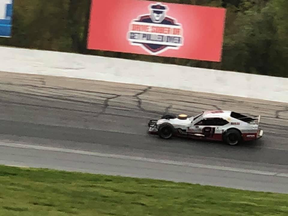 JoshZ81's tweet photo. Some photos taken from pit road at Thompson Speedway. https://t.co/jefe8ihUx5