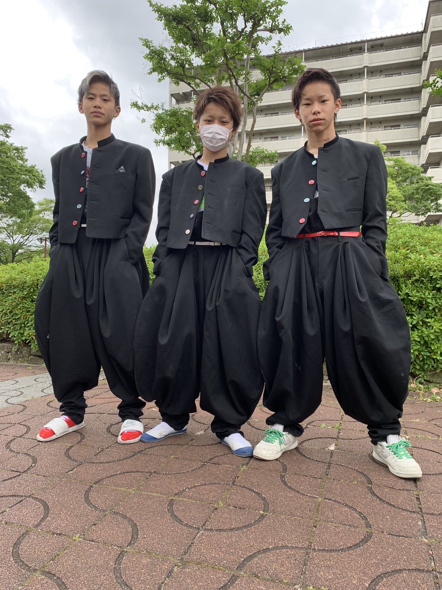 滋賀・唐崎の短ラン・ボンタン小僧ですw 来年どぉなってるか、楽しみ