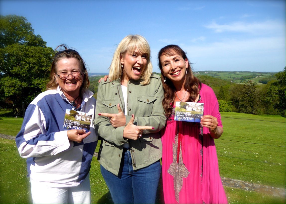 MariaKesselman's tweet photo. We are on Escape to the Country today at 3pm on BBC1 with the lovely Nicki Chapman. Should be a laugh! https://t.co/5Hleed4abm