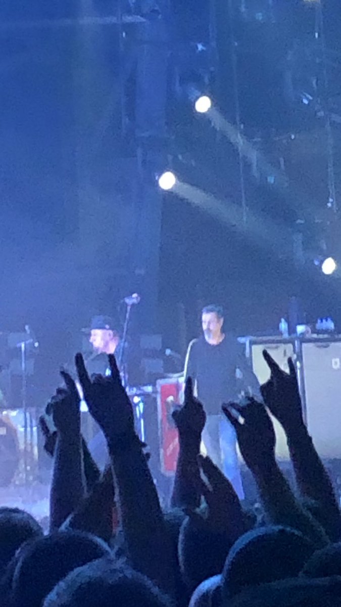 itsalarn's tweet photo. I never in my life imaged I would see these guys live.   Thank you @serjtankian for making this one of the most memorable nights of my life. @TheodoreKruso https://t.co/AHEBzHAN1z