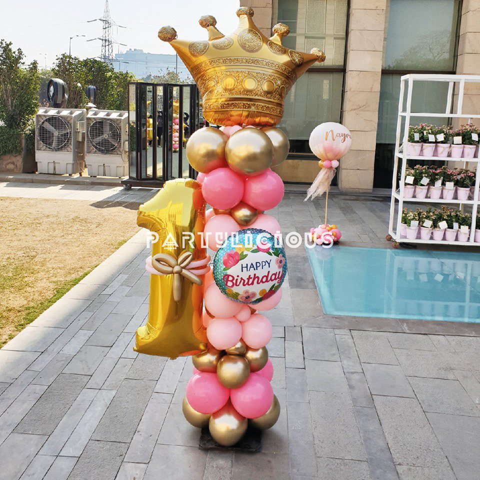 Partylicious_in's tweet photo. #Partylicious feels amazing to be a part of first birthday celebrations at Aman Hotel. We are crushing over this pink and gold theme, an absolute favorite with kids and mommies alike
#partyliciousbyshivani #Qualatexballoons #Balloonartist #Qualatexballoonnetwork #Boutiqueballoons https://t.co/2CCl78LwwY
