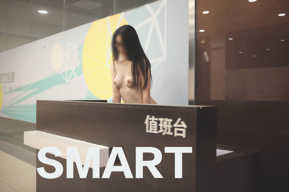 slavesmart's tweet photo. 商场遛遛狗 https://t.co/Lz93YnPYKc