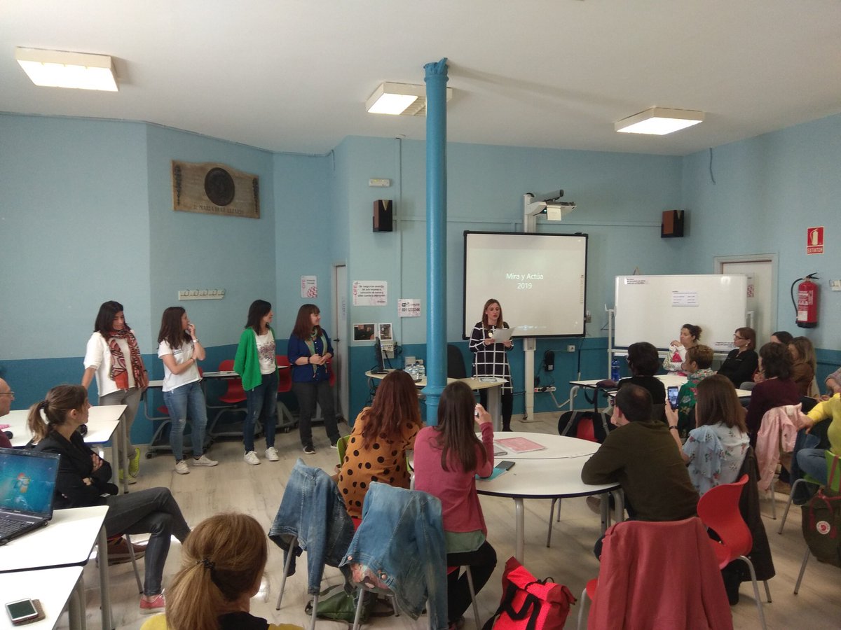 CEIP LUIS VIVES como observado expone su proyecto conjunto con sus observadores en #mirayactua empezando con una poesía en la q nos traslada q deseaban empoderar a su profesorado <a href="/dgafprofesorado/">F. Prof. Aragón</a> <a href="/tomasguajardo/">Tomas Guajardo</a> <a href="/orezgz/">Joaquin Conejo 🪳🐀</a> <a href="/amayaloidi/">Amaya Loidi</a>