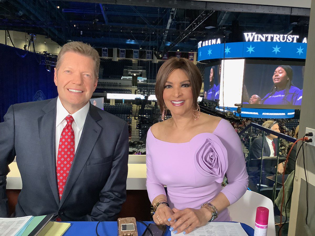 BurtonABC7's tweet photo. #MagnitudeOfTheMoment #Herstory
Honored and Blessed to anchor coverage of the #Historical #Inauguration of @LoriLightfootChi with @KrasheskyABC7 and #LauraWashington @MediaDervish on @AB7Chicago at #WintrustArena in my hometown of #Chicago! https://t.co/ZkwxS8FvY2