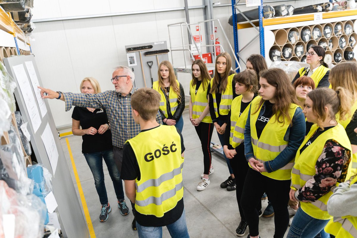 We have completed the third stage of the Lean Thinking educational program Fundacja LEAN EDUCATION. The project is addressed to young people aged 14-19 and its motto is: “If you want to learn, learn from the best”.
#education #leanEducation