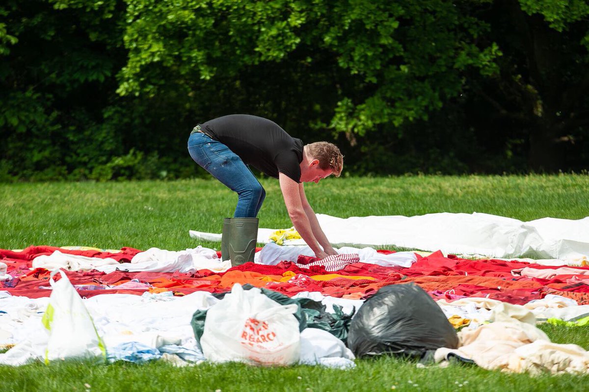 lloydwarbey's tweet photo. Lots of fun working with the #scouts &amp; #SalvationArmy the other weekend - here’s a sneak peek at our creation! This is the 1st time ever doing a #BigArt working with children | lucky to have #AirPhotographyServices to capture the project using Drones - can’t wait for the video https://t.co/55ZmiHG7kz