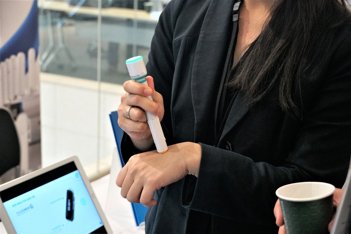 shl_medical's tweet photo. Have you dropped by SHL’s booth yet? Come and see our products on display while our experts demonstrate some devices for you! Come meet us!
#Tomorrowshealth #medtech #innovations #PDAJapan https://t.co/M1hh9BX7ue