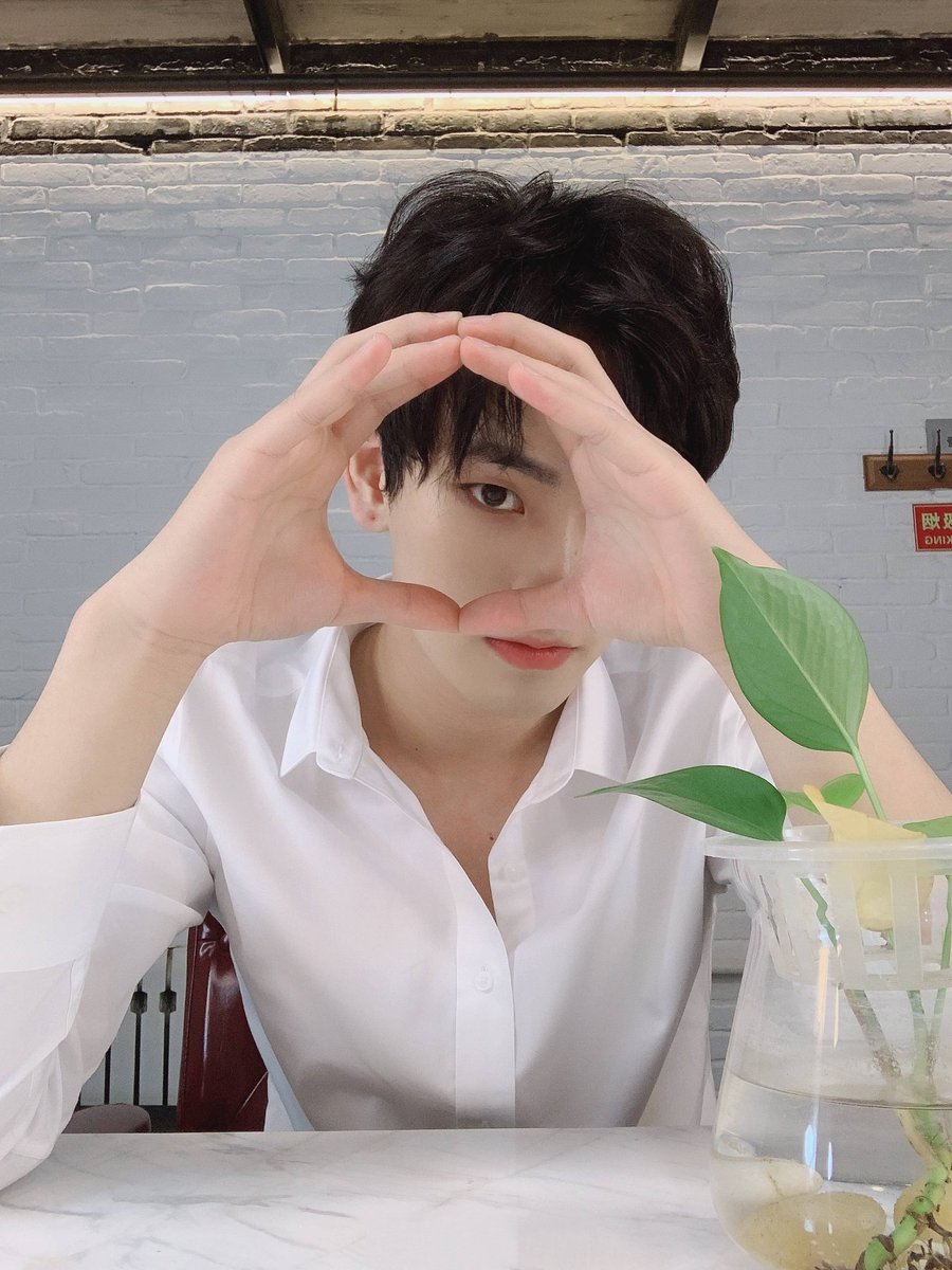 UNINE_YMMING's tweet photo. https://t.co/xrcQy9HXzQ