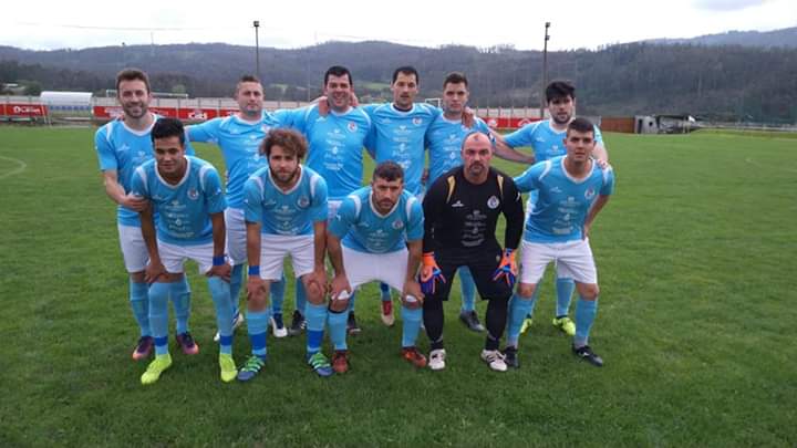 MeiraFClube's tweet photo. 🆕 O domingo xogamos os 1/16 da Copa Deputación. 

ED Lourenzá 1-2 Meira FC

(Farra (P) e Jes��s )

Domingo xogamos na casa, na Lomba, contra o Mondoñedo FC

#ForzaMeira 💙 https://t.co/AcrtyGBWQH