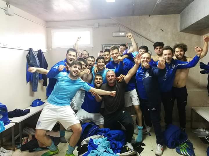 🆕 O domingo xogamos os 1/16 da Copa Deputación. 

ED Lourenzá 1-2 Meira FC

(Farra (P) e Jesús )

Domingo xogamos na casa, na Lomba, contra o Mondoñedo FC

#ForzaMeira 💙