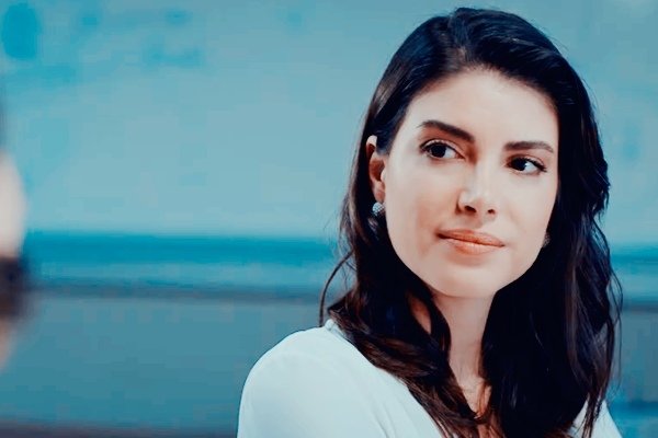 Bettyybom's tweet photo. Güçlü savcı Derya ve yetenekli oyuncu DenizBaysal 
"Sevdiğin birinden şüphe etmek çok ağır bir şey!" 💗
#YavDer #Söz #DenizBaysal #Derya https://t.co/6UtZ5qQE55