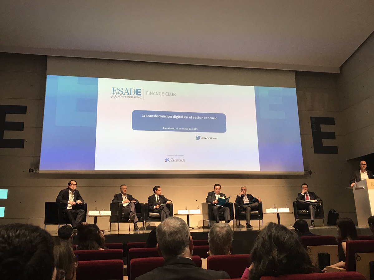 ClaraLapiedra's tweet image. Panel de lujo en @ESADE para hablar de #TransformacionDigital en banca:
▪️Manuel Castro (#Bluecap)
▪️Félix Uriarte (@Bankia)
▪️Luis Colorado (@bancosantander) 
▪️Benjamí Puigdevall (@caixabank) 
▪️Manuel Tresánchez (@BancoSabadell)
▪️Peio Belausteguigoitia (@bbva) 
#EsadeAlumni