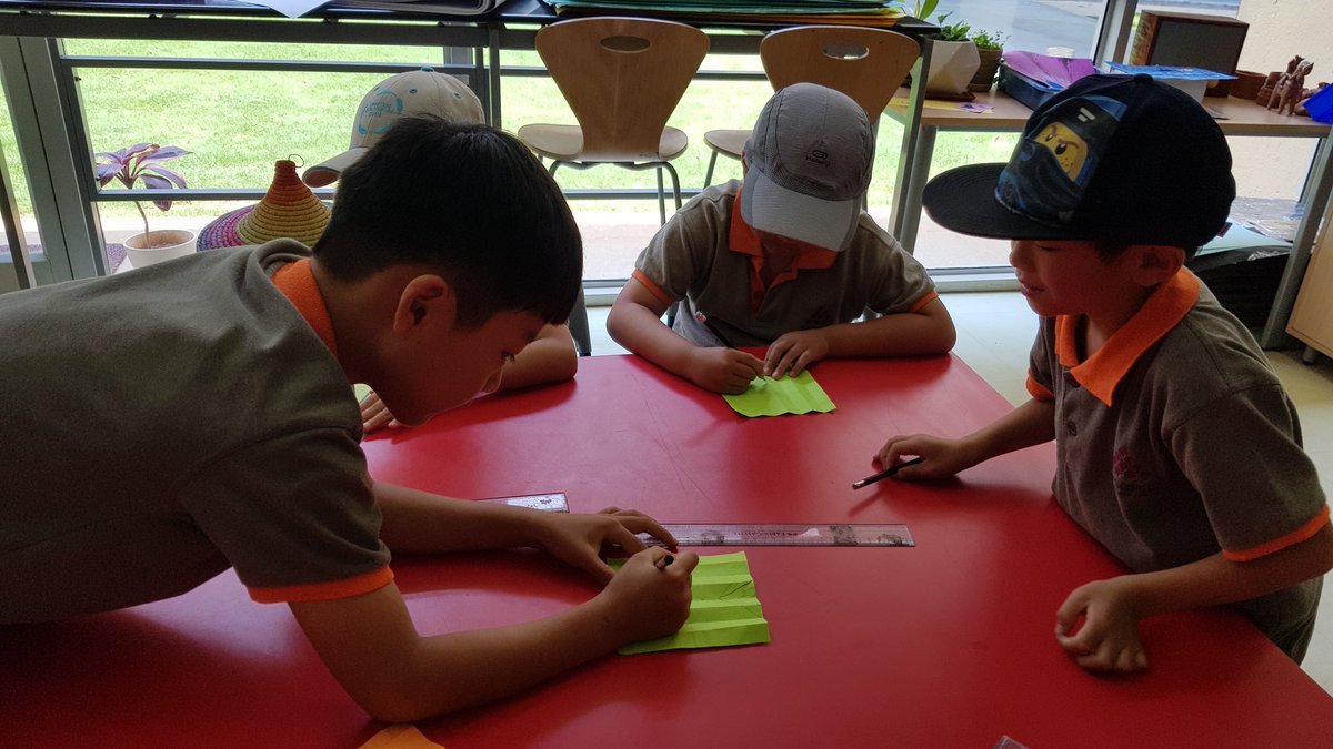 HafsaQuadri's tweet photo. DAY 1: P6 students have been working on their passion projects and conducted sessions for other PYP students.
Student reflection: "I was really anxious qnd nervous in the beginning, but it was an exciting experience." #SISlearns @ibpyp #SISlearninghub https://t.co/NTYFASTCgc