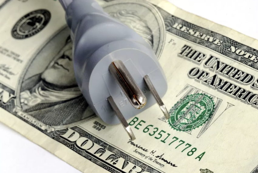 Combatir el CO2 encarece el precio de la luz
 ielektro.es/2019/05/21/co2…