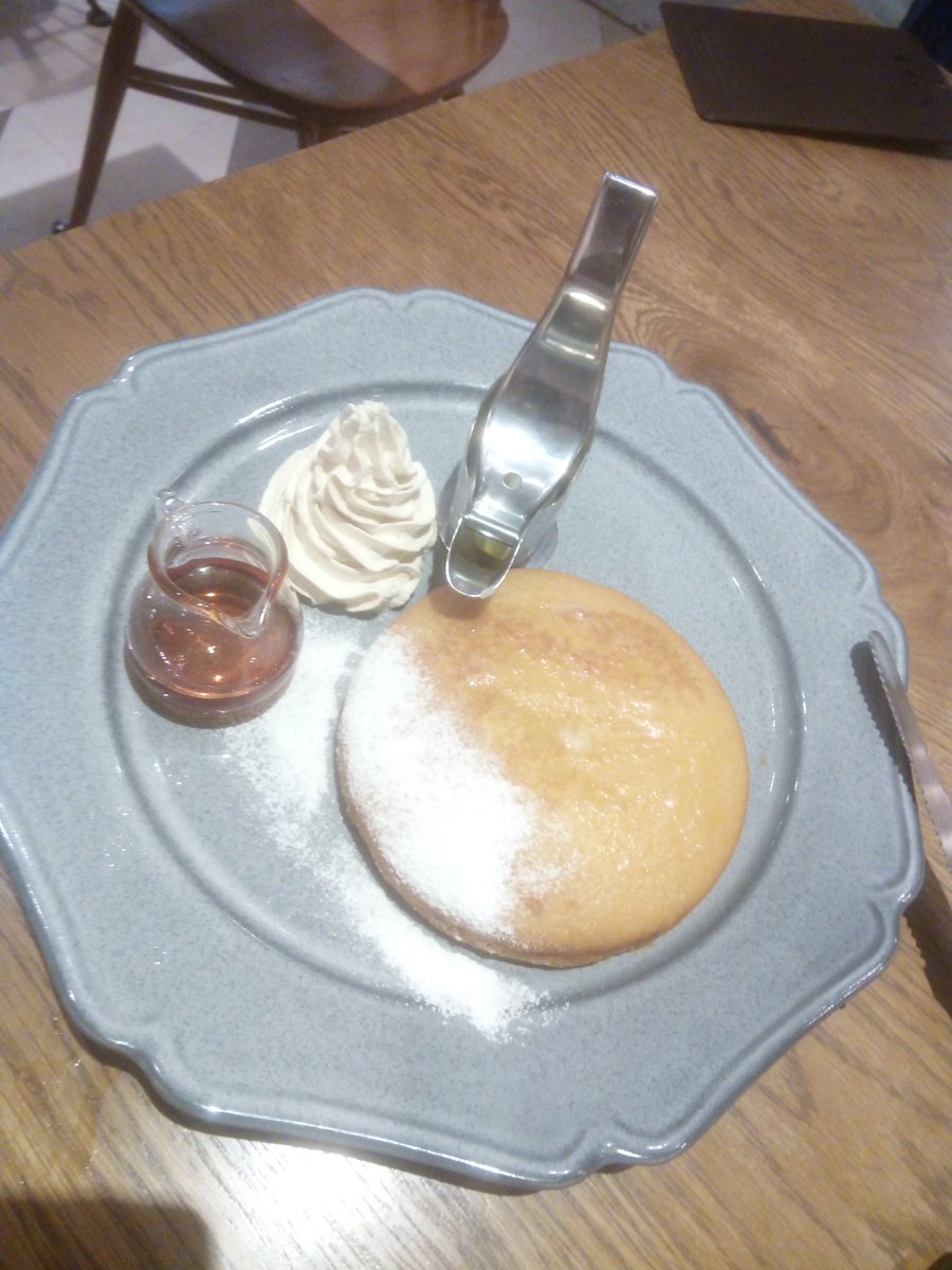 veganative_key2's tweet photo. フタバフルーツパーラー新宿マルイ本館に遊びに来ました～♪
ヴィーガングラタン
メープル&amp;レモンのホットケーキ 

ヴィーガングラタンのクリーミー&amp;ボリューミーとホットケーキの優しい甘さを堪能して参りました～

#Vegan
#フタバフルーツパーラー
#新宿
#Veganグラタン
#Veganホットケーキ https://t.co/XSc7ZgVDV3