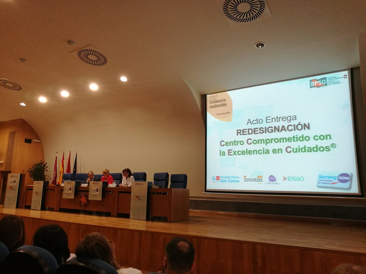 bpsosancarlos's tweet photo. Da comienzo el acto de reacreditación HCSC Clínico San Carlos #BPSO. Gracias a los impulsores, colaboradores y líderes por vuestro esfuerzo en implantar cuidados basados en evidencia día tras día. https://t.co/xDPh8Qfy1l