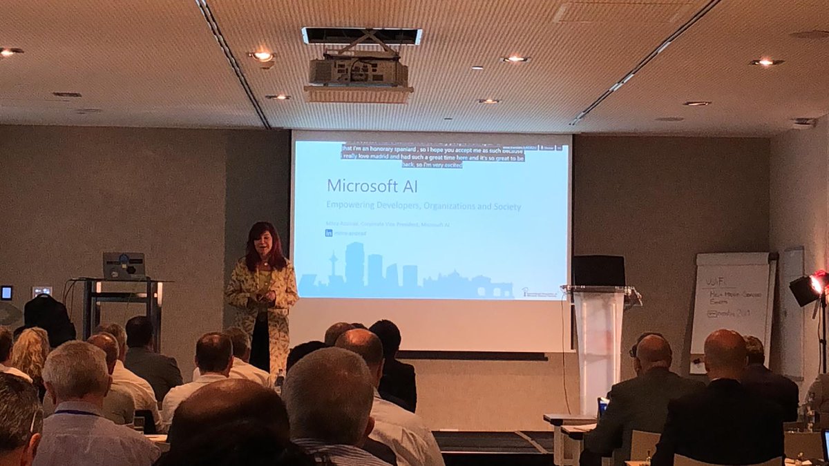 alesonitc's tweet image. Second day with Mitra Azizard at @IAMCP_EMEA She&apos;s talking about the Artificial Intelligence Marketing. So interesting!
#ai2019iamcpmadrid #weareiamcp #emea2019