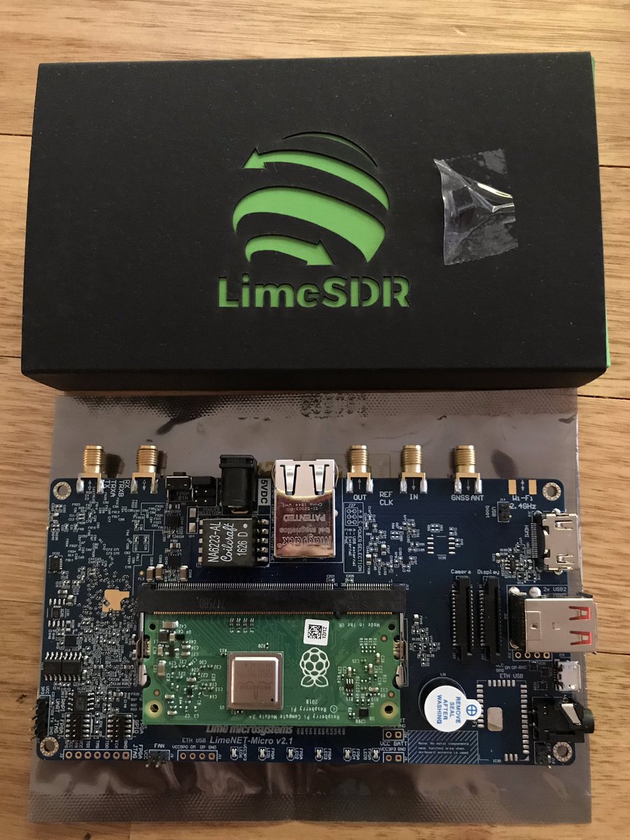 New @LimeSDR_org LimeNet Micro waiting for a new project.
So many options.
#infosec #satellite #ham