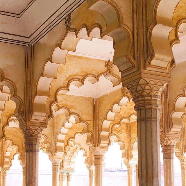goodgifting's tweet photo. Who else is dreaming of seeing this stunning architecture in person? 🙋  India is a source of constant inspiration for our partner @matrboomie. ⁣⁣⁣Its design team studies traditional Indian art to create pieces that have roots deep in Indian culture w… https://t.co/FKXuPNzumU https://t.co/jx3N6jMcKS