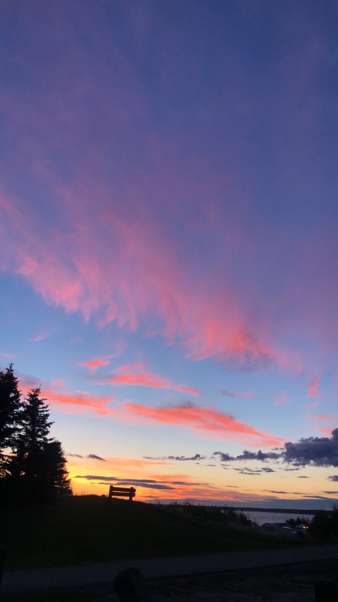 pearllkf's tweet image. THERES NO FILTER!!!!! ALASKA IS JUST THIS GORGEOUS!!!