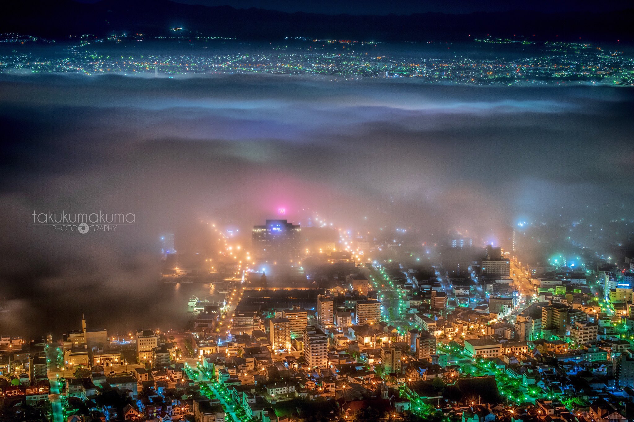 Twitter 上的しょーと Rt Imp555taku 函館山からの雲海夜景 函館 函館山 雲海 夜景 100万ドルの雲海夜景https T Co Nrg54nl7zd Twitter