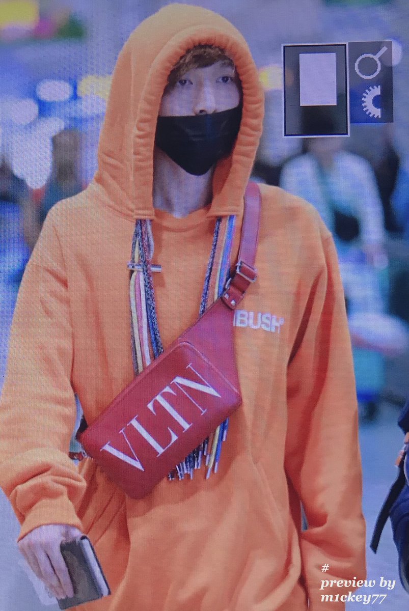M1CKEY77's tweet photo. 190521 ICN https://t.co/fYousbCPgG
