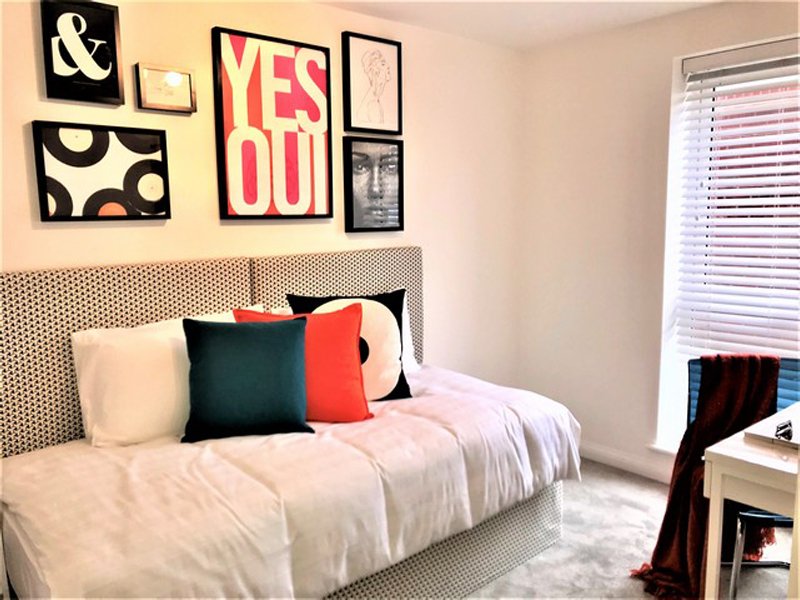 YarlingtonHomes's tweet photo. Our stylish 2 bed Shared Ownership apartments at Filwood Park, Bristol could start your home ownership journey. Prices start from £85,500 for a 45% share. #thatssharedownership #SharedOwnership
🏠 https://t.co/aDVPTKP0Mj https://t.co/6GYfglQVFt