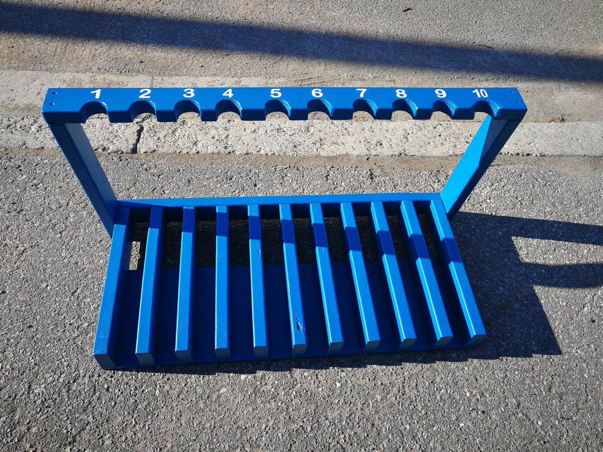 Savvy_Dane's tweet photo. Look 👀 kids... A Scooter rack is at @smkycdsb
Ride your scooters 🛴 to school 🏫 kids!
#scooterrack #rideyourscootertoschool
#scooterstand
#scooter
#diy
#loveworkingwithwood https://t.co/wQPyHlSpIp