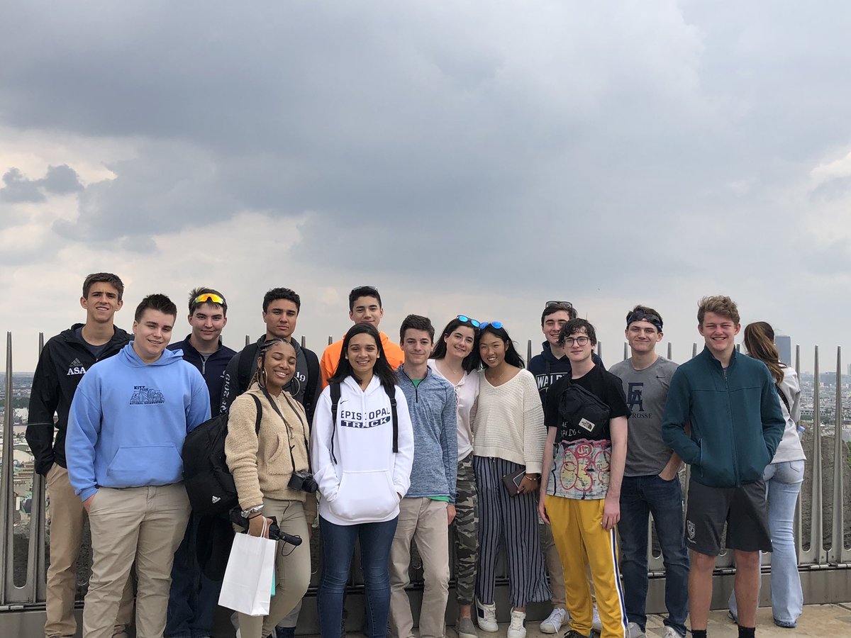 ea_worldwars's tweet photo. First stop, Arc de Triomphe! #Paris #EAMayterm https://t.co/imDz67Mgl1