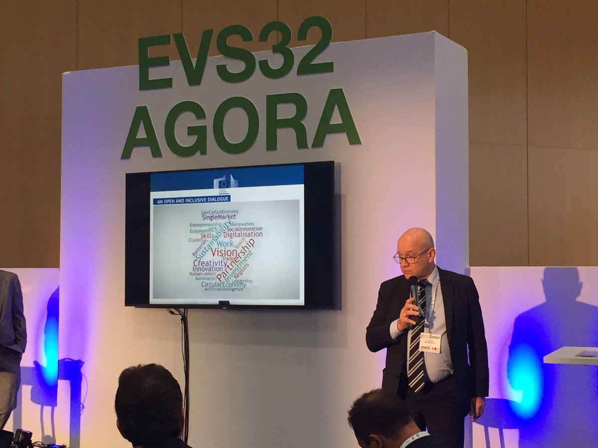 C. Weinberger, @EU_Growth, presenting at @EVS32_ the #IPCEI for #hydrogen. Main objectives: give significant support to EU climate objectives, make H2 commercially available & make #greenhydrogen present on a large scale while fostering the EU economy #HydrogenNow #FutureOfEurope