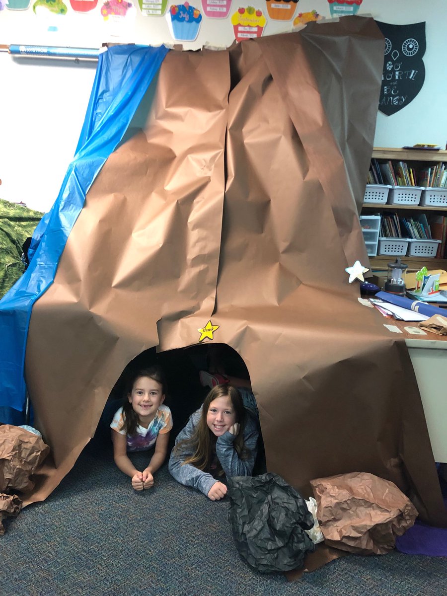 FriscoFlag's tweet photo. Camping in first grade!  Tents, reading and a lot of fun! ⁦@allenelem⁩ ⁦@Vs_Class⁩ https://t.co/mVU8m9kXbs