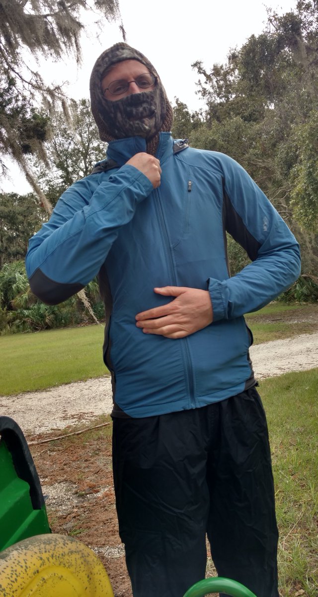 ByersEcologyLab's tweet photo. In the heat of summer it's hard to imagine that sometimes Georgia can get cold too! Grad student @RDanielHarris will even do fieldwork in January when it's 40°F (4°C). That's like doing fieldwork inside your refrigerator!

#FieldworkFriday #saltmarsh #RealTimeKinematicGPS https://t.co/0AQlxqHDer