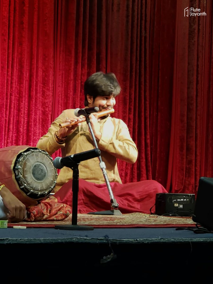 FluteJayanth's tweet photo. Pictures from the concert #17 in toronto! Presented an all Tamizh kriti concert! 

#FluteJayanth #CarnaticFlute #CarnaticMusic #Musicforthesoul https://t.co/i0HDHx1dJd