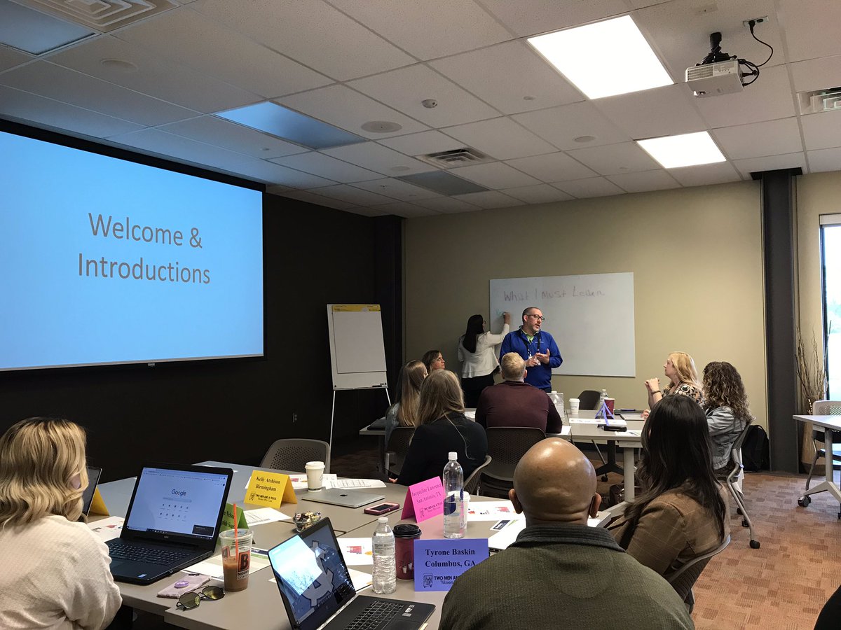 It’s a full house of marketing leaders at day one of Maximize Your Marketing, a two day conference to learn, network, and innovate! 💡🙌🏼