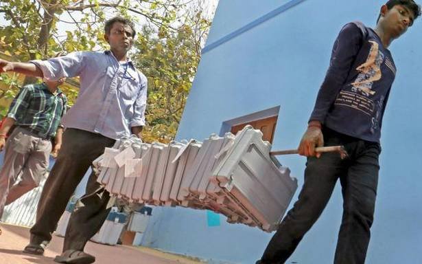 krishndevpal1's tweet photo. #EVMs https://t.co/r99VN0U4sb