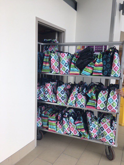 HNHB_Cancer's tweet photo. Check out these fun totes donated by thirty-one for the Oct. 25 Life After Breast Cancer Conference in #HamOnt presented by the JCC. Register by calling 905-575-6398. @HamHealthSci @HHS_Staff #myHHS https://t.co/k7ED4zXfoG