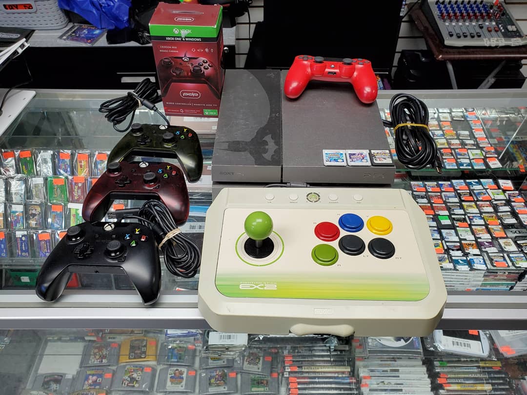 bklynvideogames's tweet photo. Last minute trade-ins. From yesterday. Huge thanks to @lopezisawesome. #sony #ps4 #xboxonecontrollers #pokemonalphasaphire #pokemony #pokemonplatinum https://t.co/SJO3ZNLTr7