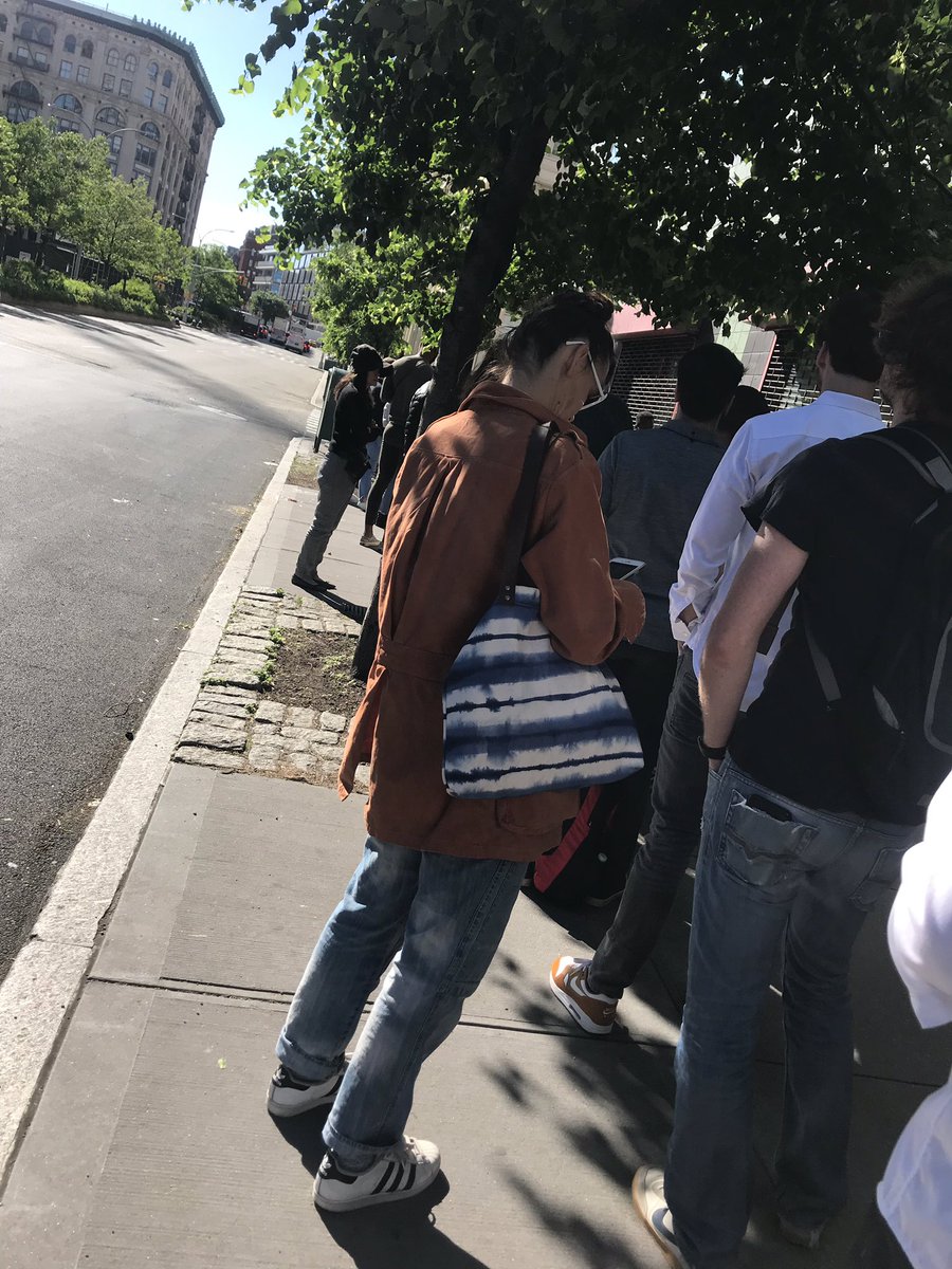 samplesally's tweet image. The line to this morning’s preview for the Paul Smith sample sale at 151 Wooster is a sign of long waits...