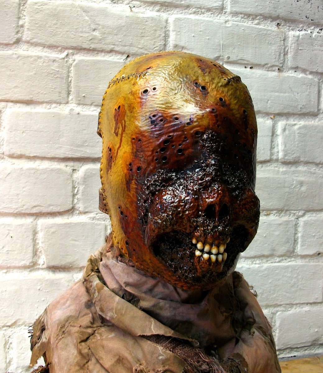 EmpiricEmporium's tweet photo. Handmade Leather Mask, Cenobite Style Mask "The Peeled"
https://t.co/HB8QCZS0sG #LeatherMask #CenobiteMask #Cenobite #WarriorMask #HorrorMask #MaskCosplay #FantasyMask #DemonMask #HandmadeMask #TraditionalMask #ScaryMask #SkinMask #TeethMask https://t.co/kNdRc8RKrs