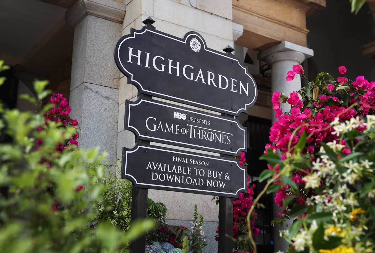 HBOMaxUK's tweet photo. Grab a selfie with these incredible signs in the following UK locations:
Highgarden – aka Covent Garden, London
Castle Black-pool – aka Blackpool
Essos – aka Essex
Winterfell – aka Doune Castle, Stirlingshire, Scotland
Don't forget to tag @HBO_UK & use #GOTTakeover 🙌 https://t.co/itidvTODEU