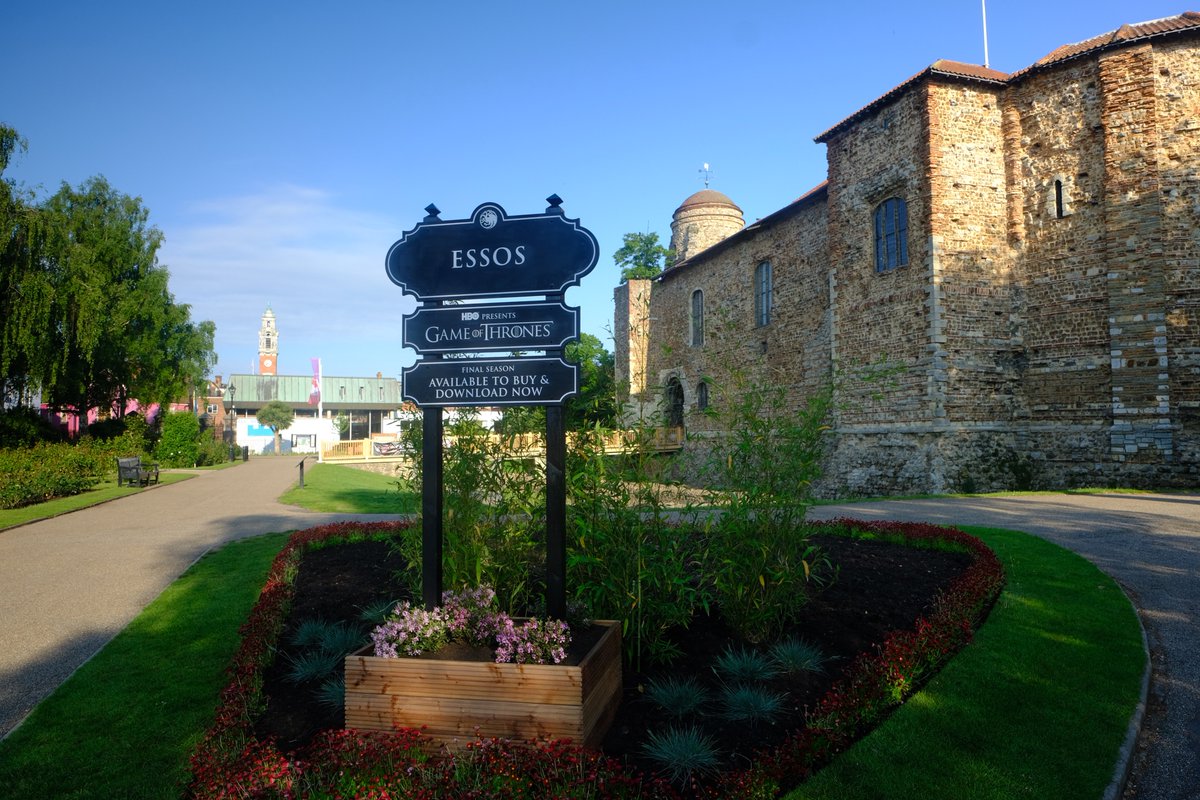 HBOMaxUK's tweet photo. Grab a selfie with these incredible signs in the following UK locations:
Highgarden – aka Covent Garden, London
Castle Black-pool – aka Blackpool
Essos – aka Essex
Winterfell – aka Doune Castle, Stirlingshire, Scotland
Don't forget to tag @HBO_UK & use #GOTTakeover 🙌 https://t.co/itidvTODEU