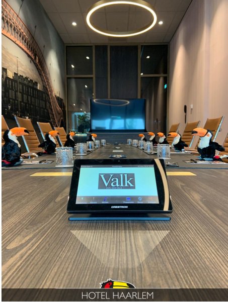 AMSTERDAMZALEN
Timo Toekan en zijn collega's testen onze nieuwe Amsterdamzalen!