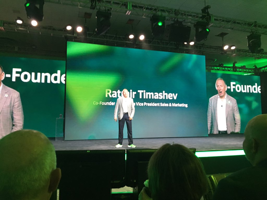 AlbertZammar's tweet photo. VeeamON 2019 starts now in Miami https://t.co/vFjSCsZytt